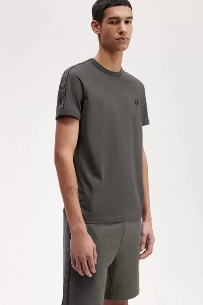 T-shirt homme à bandes contrastantes
