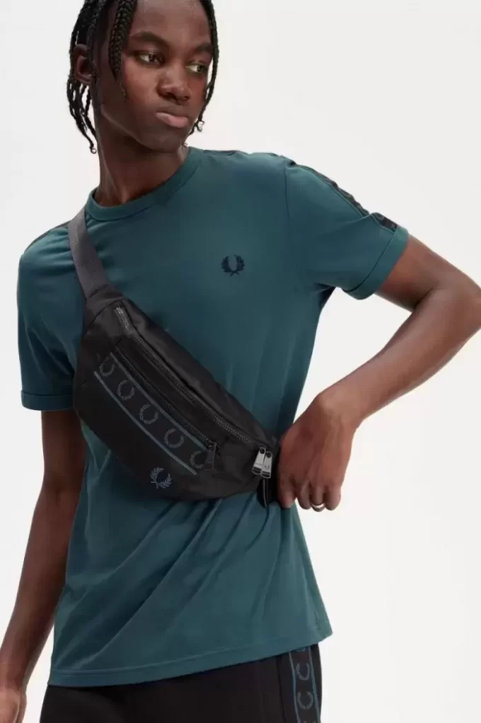 T-shirt homme à bandes contrastantes