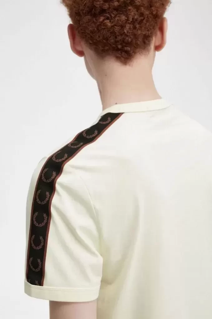 T-shirt homme à bandes contrastantes