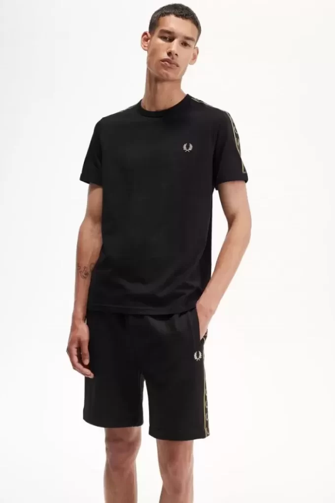 T-shirt homme à bandes contrastantes