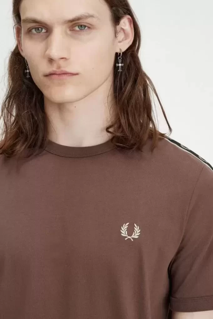 T-shirt homme à bandes contrastantes