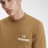 T-shirt à poche en jersey bouclé pour homme