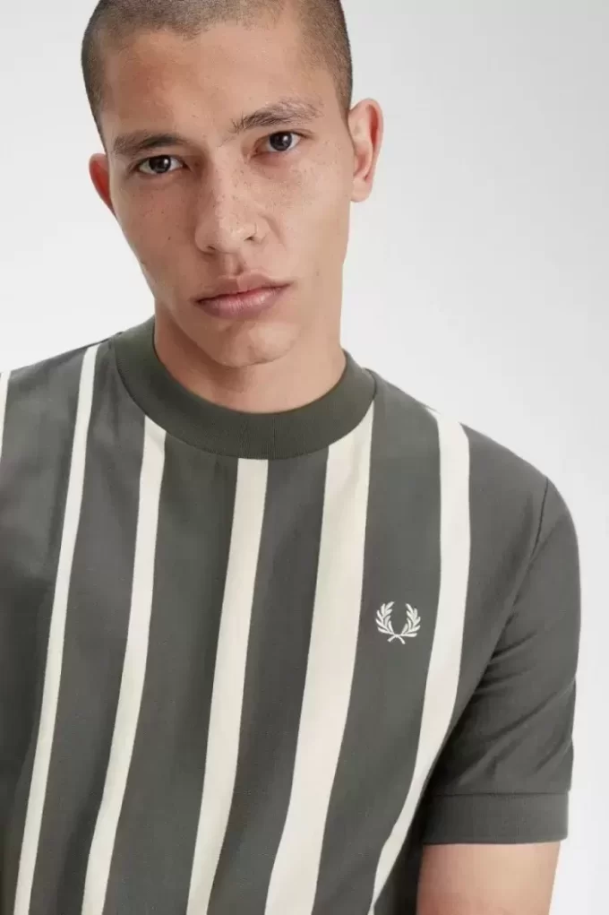 T-shirt à rayures dégradées pour homme