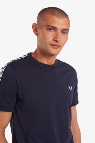 T-shirts à bandes adhésives