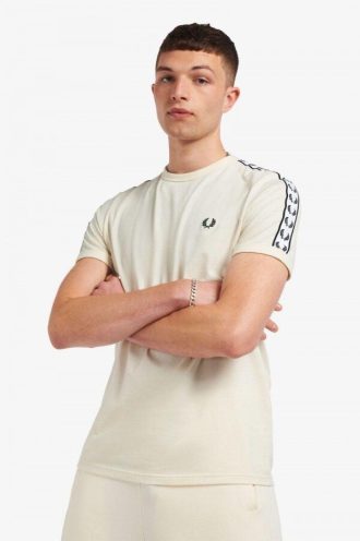 T-shirts à bandes adhésives