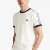 T-shirts à bandes adhésives