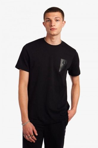 T-shirts imprimés avec patch sur la poitrine