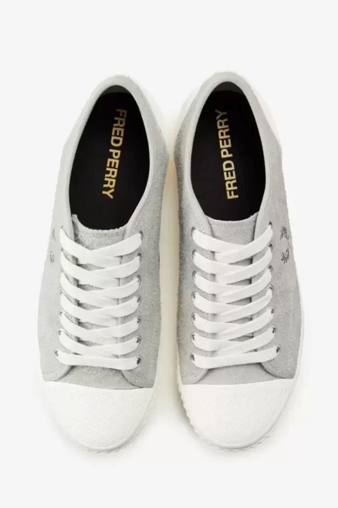 Tennis Hughes Low pour hommes