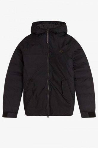 Vestes à capuche isolées